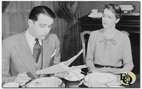 Donn Cook as Bill Truesdale and Hope Williams as Sara Jaffrey in "Rebound" (1930).