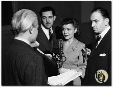 Sydney Smith, Ted De Corsia, Marion Shockley en Santos Ortega in radio's Ellery Queen