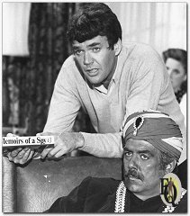 Jim Hutton (standing) and Pernell Roberts in Ellery Queen's 'The Adventure of Colonel Nivin's Memoirs'