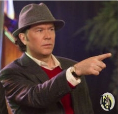It seems natural for Timothy Hutton to dress up in his fathers EQ costume (or close enough) as "Ellery Queen: World's Greatest Detective' .